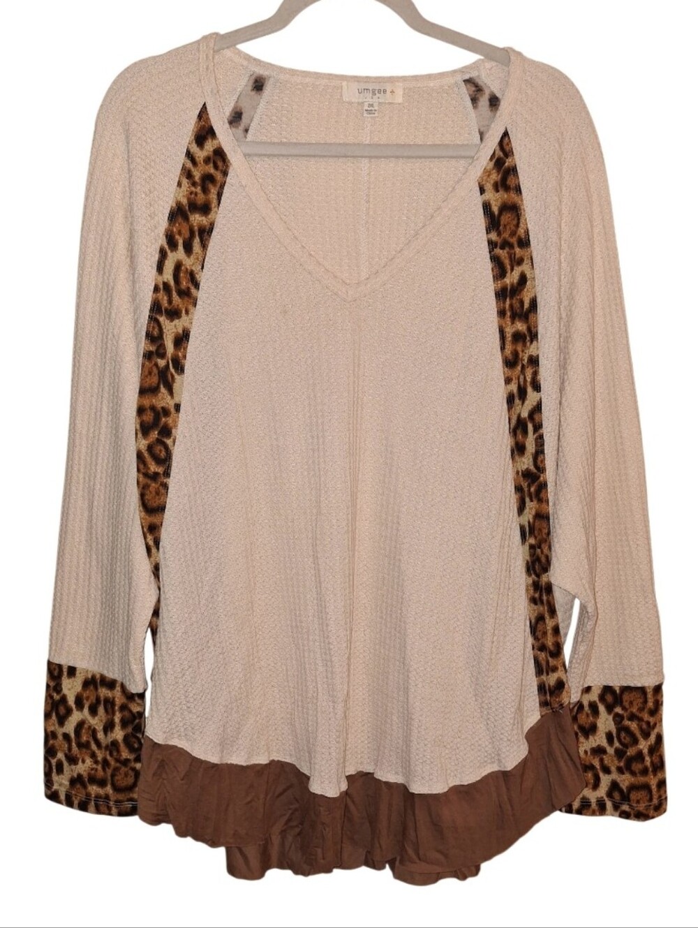 NWOT Umgee Waffle Knit V Neck Animal Print Mixed Media Top Size 2X